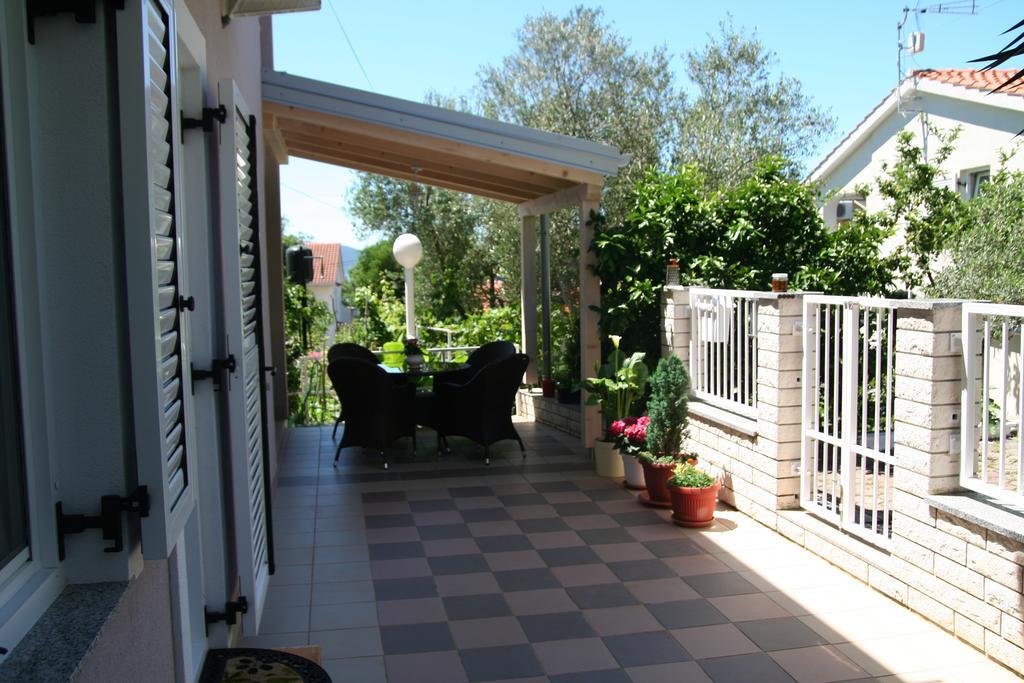 Apartments Soldo Pinezići Eksteriør bilde
